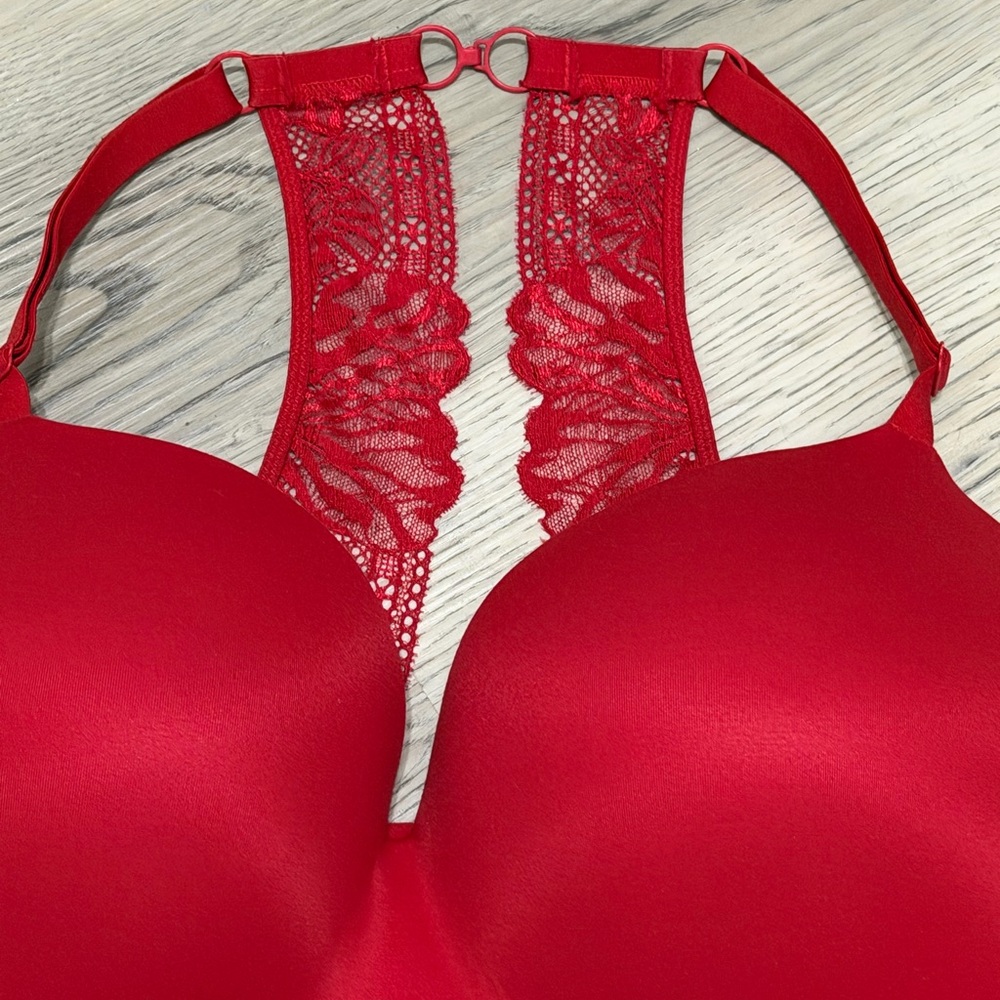 NEW Victoria's Secret Incredible Padded No-Wire Red Lace Racerback Bra 38DDD - Picture 2 of 5